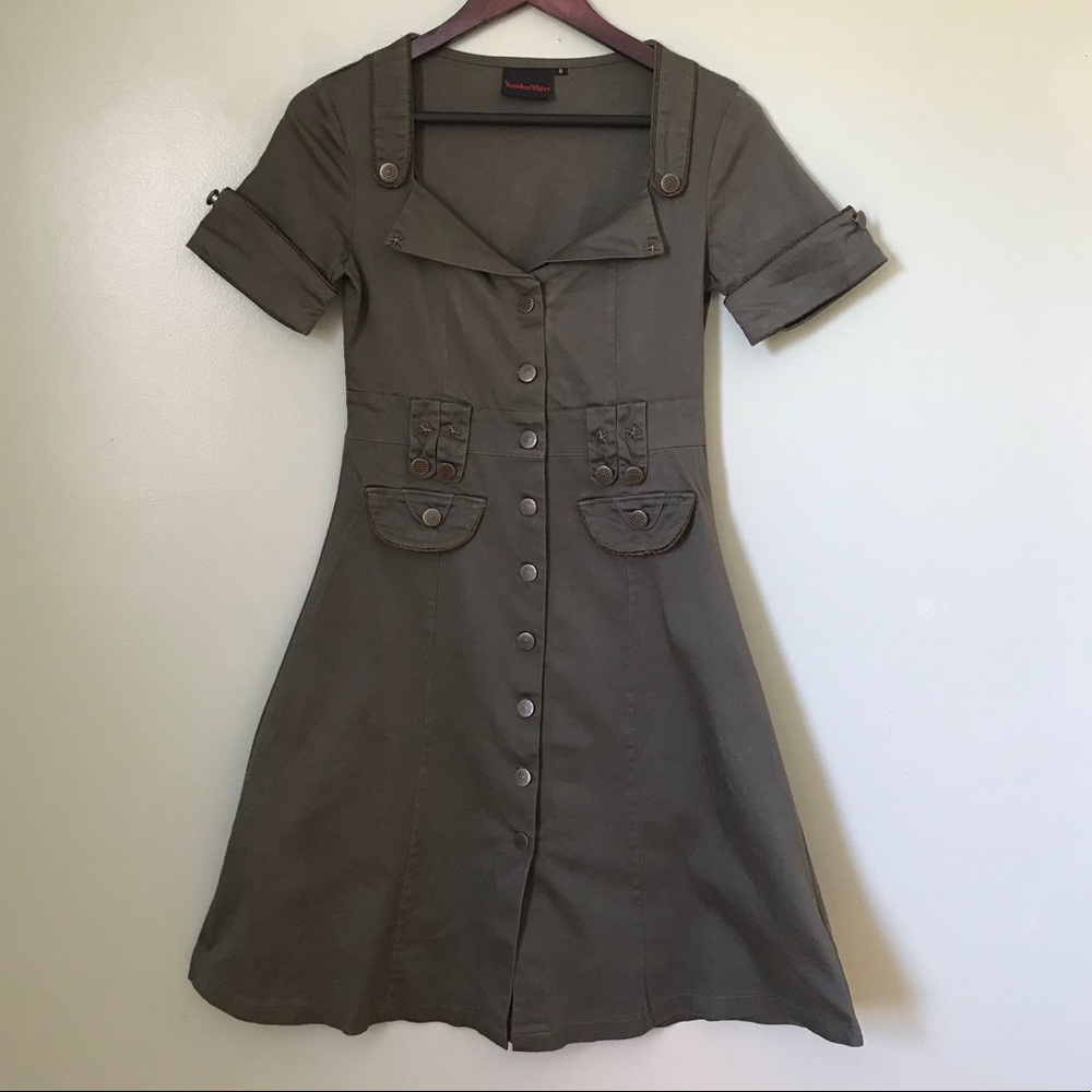 Form fitting uniform style mid length dress